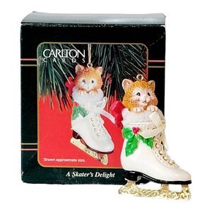 Heirloom Carlton A Skaters Delight Cat Kitty Christmas Ornament 2002 Ice Skating